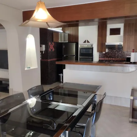 Lux At Riviera Apartment *