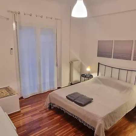 Efi's Cozy And Bright One-bedroom Διαμέρισμα *