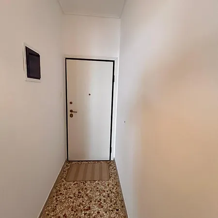 Efi's Cozy And Bright One-bedroom Διαμέρισμα
