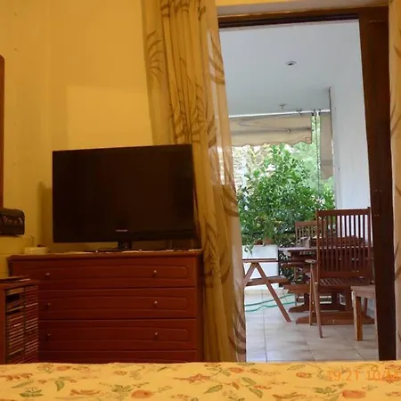 Apartment Family House In Glyfada Center Athens