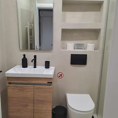 Exarcheia House 2* Atenas