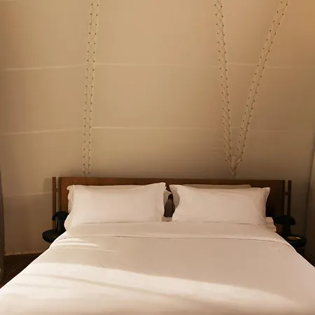 91 Riviera, The Hotell