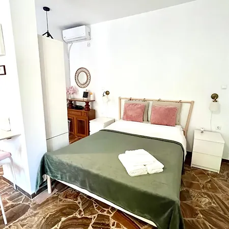 Vendégház Sky Inn With Wonderful Acropolis View In Neos Kosmos Athén