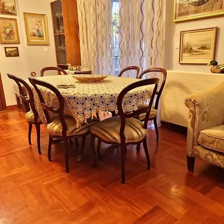 Apartment Family House In Glyfada Center Athens