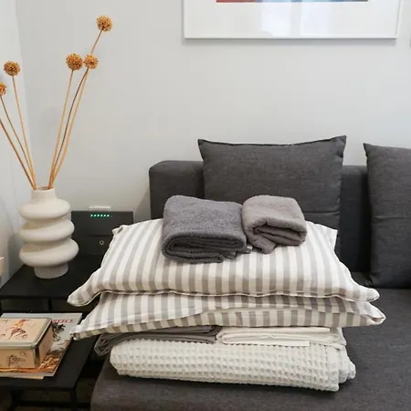 Apartment Comfy Very Close To Centre *