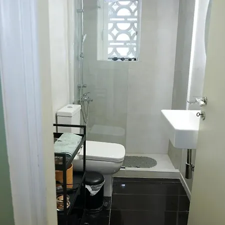 Apartment Comfy Very Close To Centre *