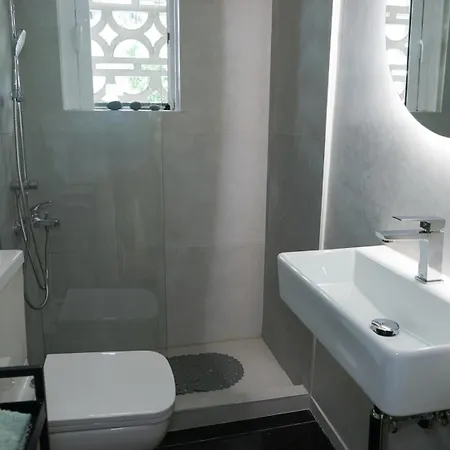 Comfy Very Close To Centre Apartment Athens