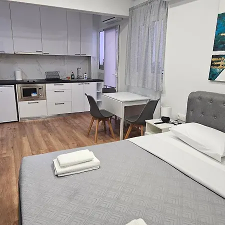 Apartment Warm And Cozy In Location! Athens