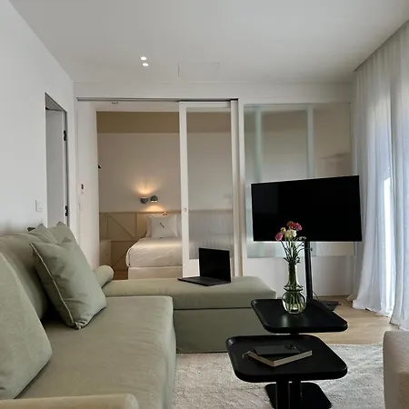 Aparthotel Aionion Residences By K&k