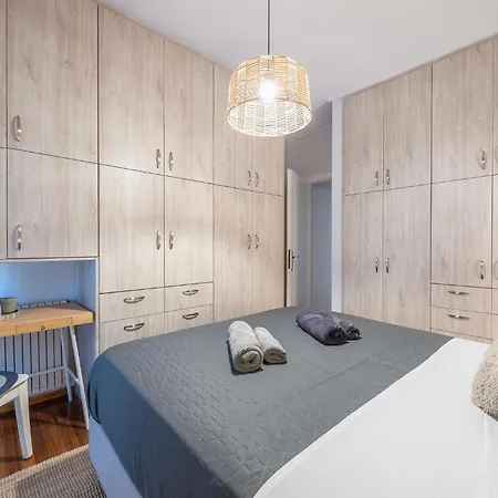 Shoreline Riviera Apartment