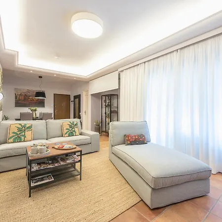 Shoreline Riviera Apartment Athens