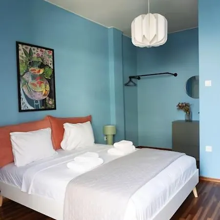 Vibrant Retreat - Funky Style And Acropolis View Apartment *