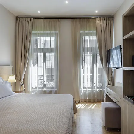 Hotel Manor
