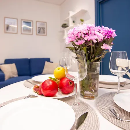 Sweet 2 Bedroom In Greek Colors