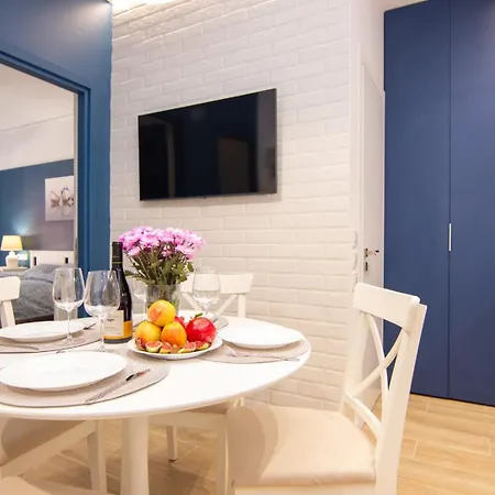 Sweet 2 Bedroom In Greek Colors Apartment *