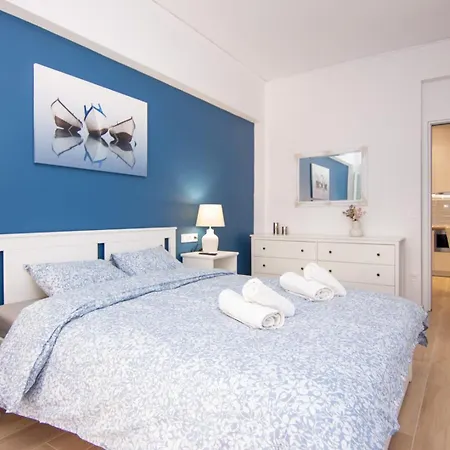 Apartment Sweet 2 Bedroom In Greek Colors Athens