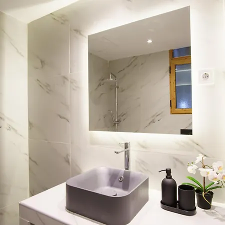 Syntagma Style Luxury Apartment *