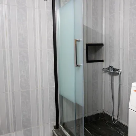 Aesthisis-downtown Two Bedroom Apartment *