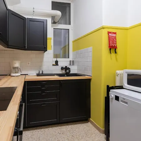 Vintage 1br In Exarchia Timeless * Athens