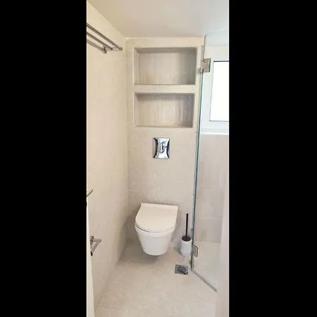 Adelos Maisonette Near Vouliagmeni Apartment Athens