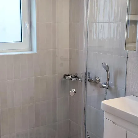Adelos Maisonette Near Vouliagmeni Apartment *