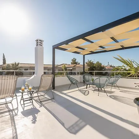 Adelos Maisonette Near Vouliagmeni Athens