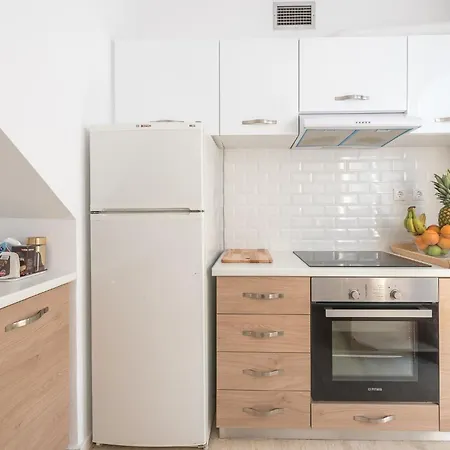 Adelos Maisonette Near Vouliagmeni Apartment Athens
