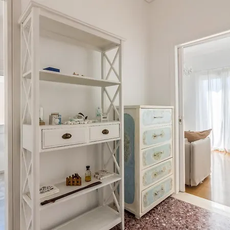 Spacious In Voula