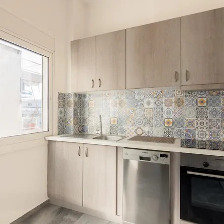 Spacious In Voula * Athens