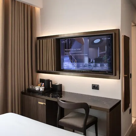 Hotel Luwian Boutique 4*