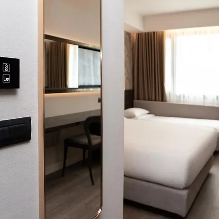 Luwian Boutique 4* Atenas