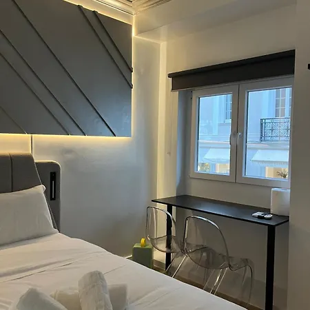 Golden Diamond Suite By Zeussuites *