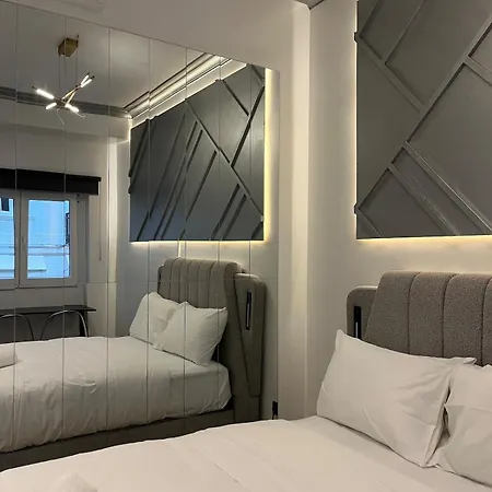 Golden Diamond Suite By Zeussuites *