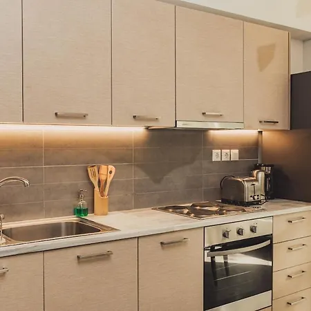 Tsakalof Loft Luxury Apartment *