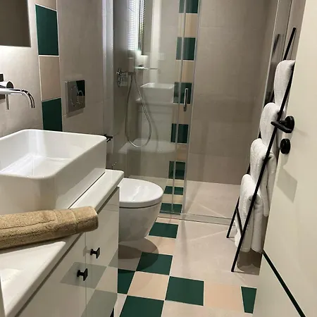 Отель Living Yard Thissio 4*