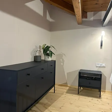 Living Yard Thissio 4*