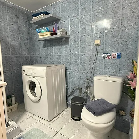 2 Bedrooms Center Of 4 Min Subway Athens