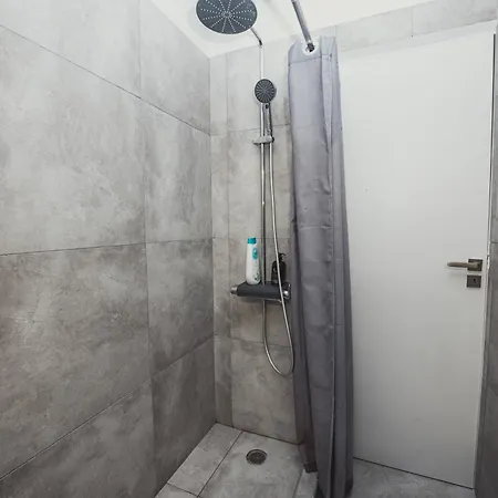 Apartment Tsakalof 10a