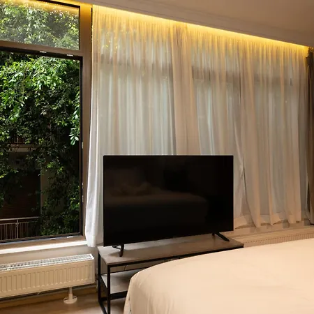 Apartment Tsakalof 10a