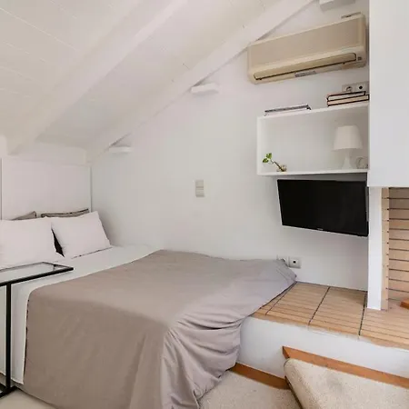 Evangelia3 Attic With Amazing View Patio Apartment *