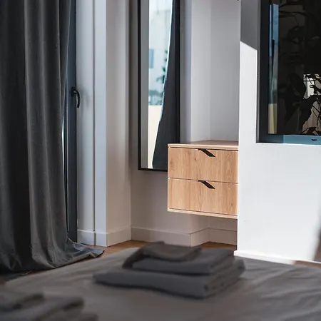 White Harmony, 2 Bedroom * 雅典