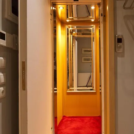 Acropolis Luxury *
