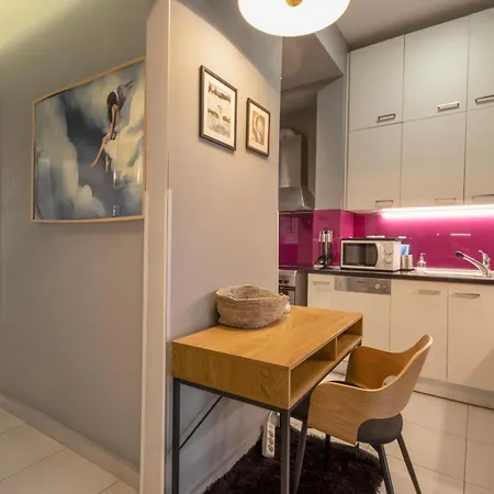 Cozy Hideaway Near The Acropolis Apartment *
