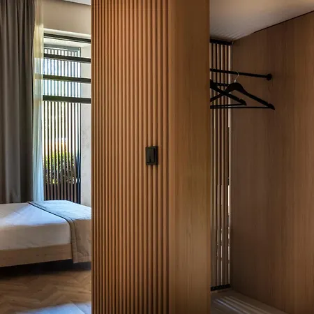 The Newel Psychiko 5*