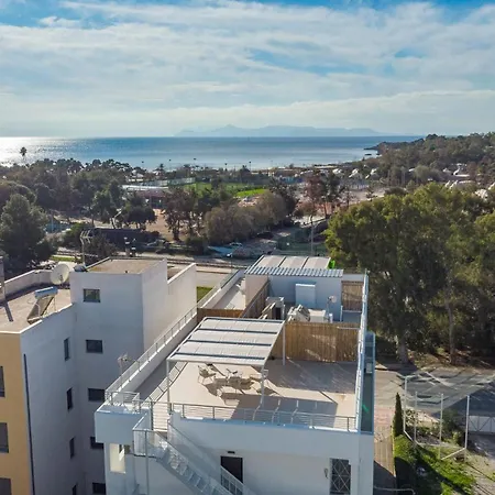 Riviera Escape Apartment *