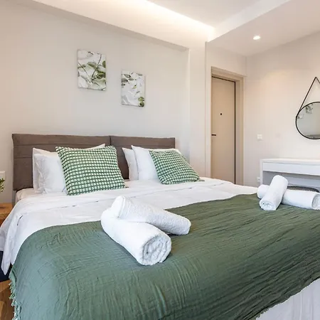 Riviera Escape Apartment