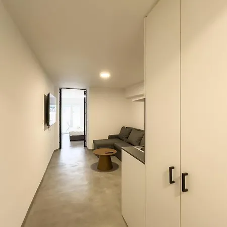 Koukaki Urban Apartment