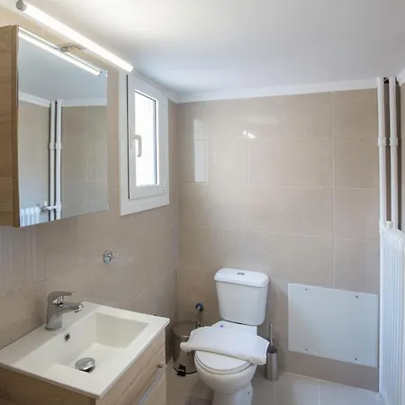 Peaceful Renovated Near Lycabettus Hill