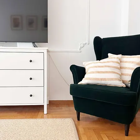 Cozy 1br In Art-filled Area Near Landmarks Apartment Athens