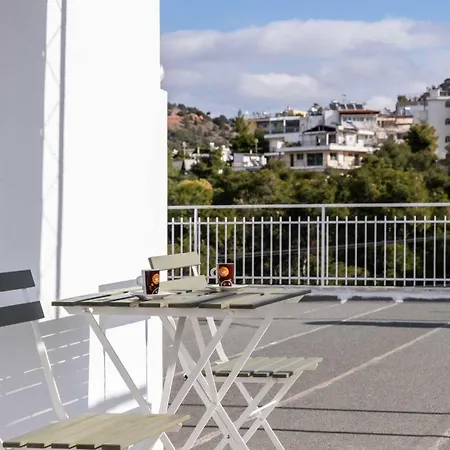 Bright Haven With Scenic View Apartment *